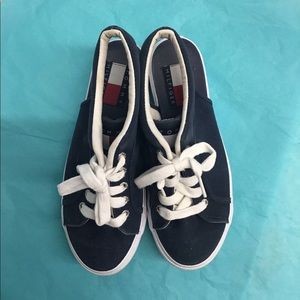 Tommy Hilfiger vintage sneakers SIZE 6.5